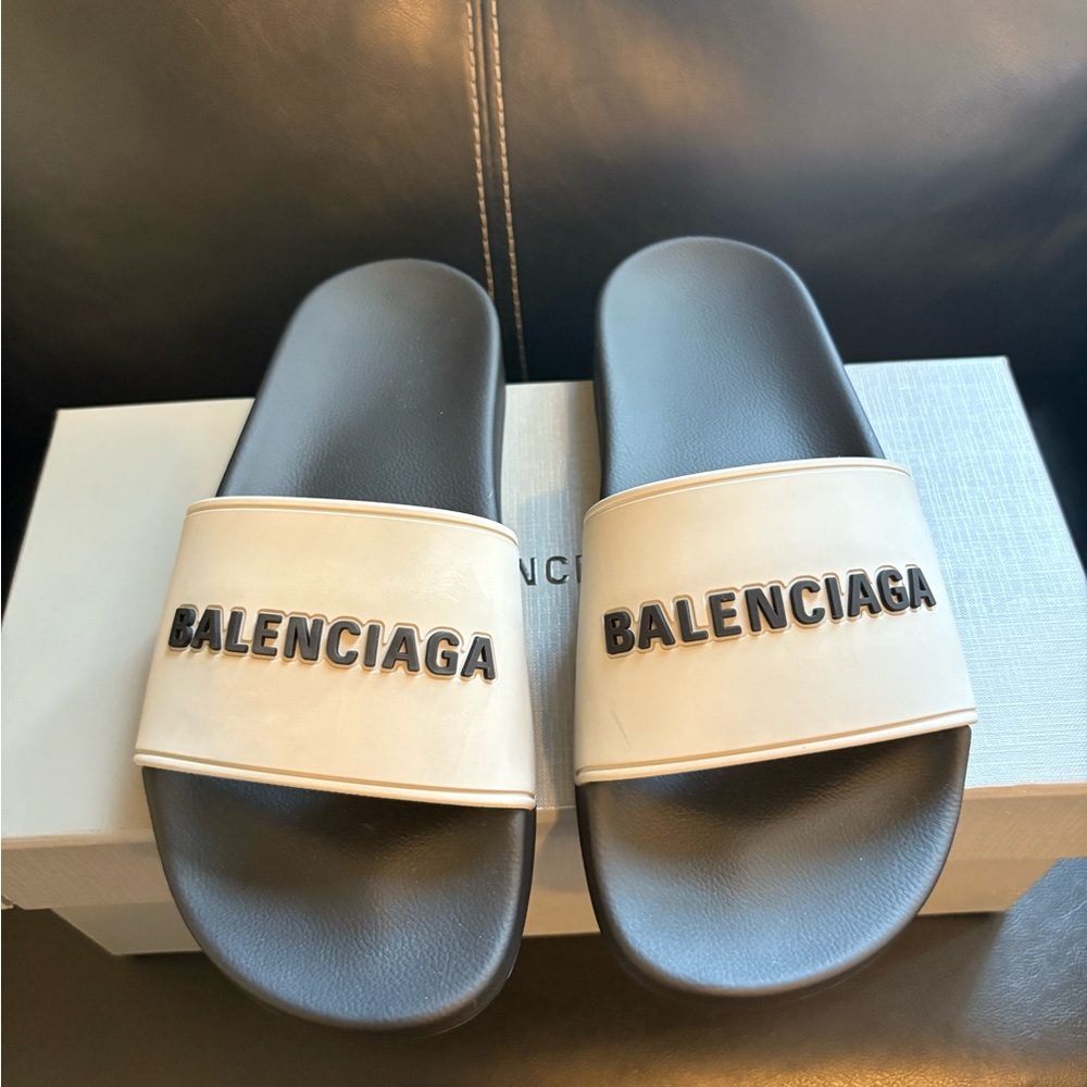 Balenciaga Women's Pool Slides